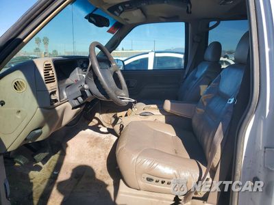 Zdjęcie 7 z 13 samochodu: 1997 GMC SUBURBAN K2500 VIN:3GKGK26J5VG518147 - miniatura