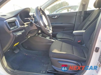 Zdjęcie 7 z 13 samochodu: 2019 KIA RIO S VIN:3KPA24AB3KE171308 - miniatura