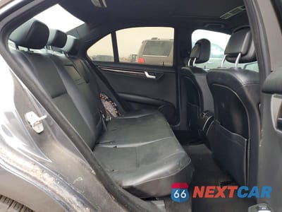 Zdjęcie 11 z 13 samochodu: 2014 MERCEDES-BENZ C 250 VIN:WDDGF4HB1EG222948 - miniatura