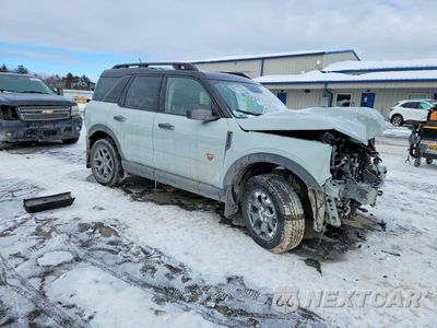 Czwarte zdjęcie samochodu z boku: 2021 FORD BRONCO SPORT BADLANDS VIN:3FMCR9D94MRA65435 - miniatura