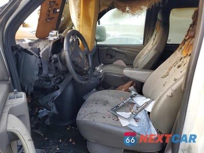 Zdjęcie 7 z 12 samochodu: 2014 GMC SAVANA G3500 LT VIN:1GJZ71FG5E1138267 - miniatura