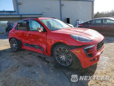 Czwarte zdjęcie samochodu z boku: 2016 PORSCHE MACAN TURBO VIN:WP1AF2A52GLB93400 - miniatura