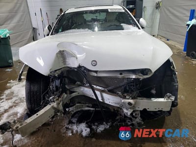 Piąte zdjęcie samochodu w środku: 2017 MERCEDES-BENZ E 300 4MATIC VIN:WDDZF4KB6HA020924 - miniatura