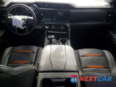 Zdjęcie 8 z 11 samochodu: 2024 GMC SIERRA K1500 AT4 VIN:1GTUUEE86RZ288312 - miniatura