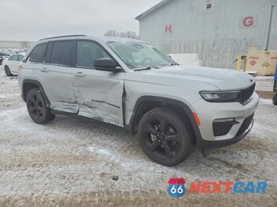 Czwarte zdjęcie samochodu z boku: 2024 JEEP GRAND CHEROKEE LIMITED VIN:1C4RJHBGXR8944383 - miniatura