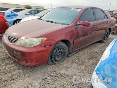 2005 TOYOTA CAMRY LE 4T1BE32K05U049088 - główne zdjęcie licytacji z USA - miniatura