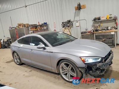 Czwarte zdjęcie samochodu z boku: 2018 AUDI A5 PRESTIGE S-LINE VIN:WAUFNCF57JA045803 - miniatura