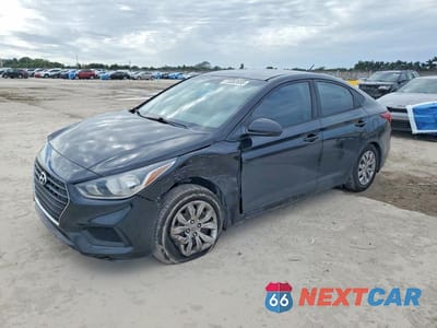 2018 HYUNDAI ACCENT SE 3KPC24A31JE025330 - główne zdjęcie licytacji z USA - miniatura