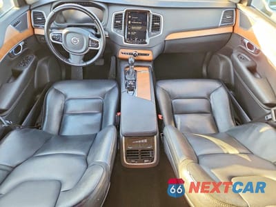 Zdjęcie 8 z 13 samochodu: 2022 VOLVO XC90 T6 MOMENTUM VIN:YV4A22PK1N1868766 - miniatura