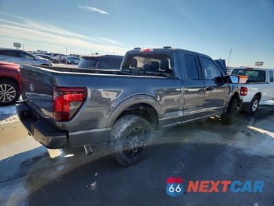 Trzecie zdjęcie samochodu z tyłu: 2025 FORD F150 STX VIN:1FTEX2KP4SKF19311 - miniatura