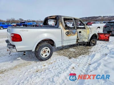 Trzecie zdjęcie samochodu z tyłu: 2002 FORD F150 SUPERCREW VIN:1FTRW08602KB47764 - miniatura