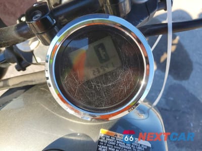 Zdjęcie 7 z 10 samochodu: 2016 YAMAHA XVS950 CU VIN:JYAVN05E5GA012186 - miniatura
