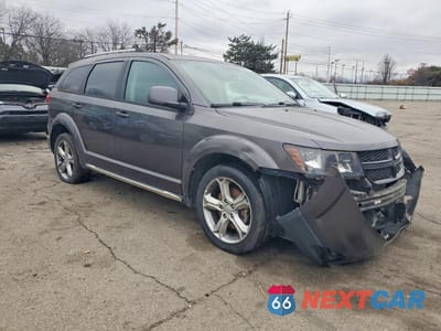 Czwarte zdjęcie samochodu z boku: 2017 DODGE JOURNEY CROSSROAD VIN:3C4PDCGG8HT613781 - miniatura
