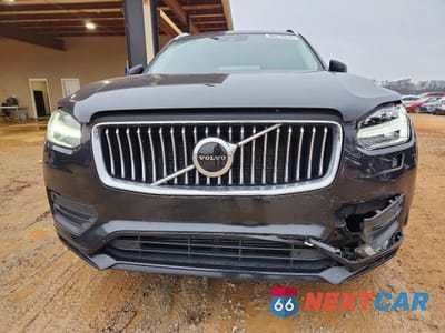 Piąte zdjęcie samochodu w środku: 2021 VOLVO XC90 T6 MOMENTUM VIN:YV4A22PK1M1771050 - miniatura