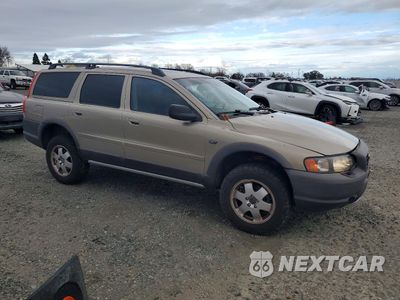 Czwarte zdjęcie samochodu z boku: 2003 VOLVO XC70 VIN:YV1SZ59H331100770 - miniatura