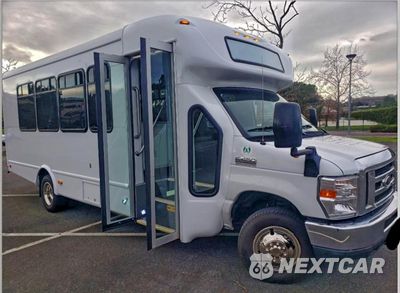 2015 FORD ECONOLINE E450 SUPER DUTY CUTAWAY VAN 1FDFE4FS3FDA28027 - główne zdjęcie licytacji z USA - miniatura