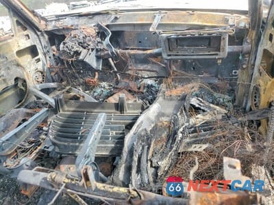 Zdjęcie 8 z 11 samochodu: 1999 GMC NEW SIERRA K1500 VIN:2GTEK19T7X1531861 - miniatura