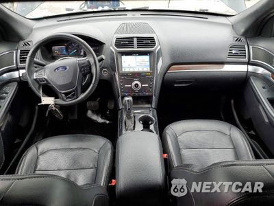 Zdjęcie 8 z 12 samochodu: 2018 FORD EXPLORER LIMITED VIN:1FM5K8F82JGC66894 - miniatura