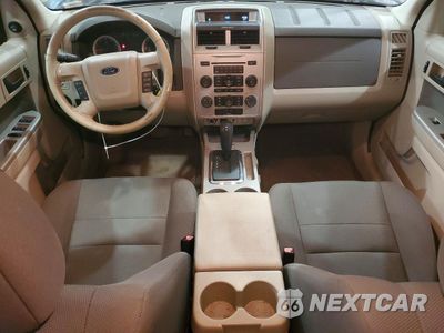 Zdjęcie 8 z 13 samochodu: 2009 FORD ESCAPE XLT VIN:1FMCU03769KB87428 - miniatura