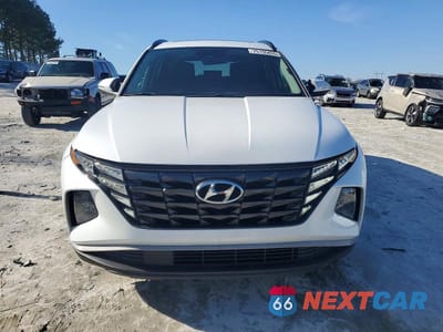 Piąte zdjęcie samochodu w środku: 2022 HYUNDAI TUCSON SEL VIN:5NMJF3AE4NH041303 - miniatura
