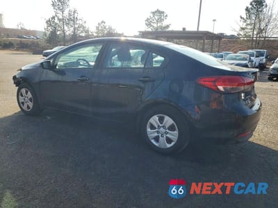 Drugie zdjęcie samochodu z przodu: 2018 KIA FORTE LX VIN:3KPFK4A72JE204119 - miniatura