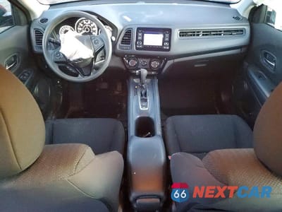 Zdjęcie 8 z 13 samochodu: 2018 HONDA HR-V LX VIN:3CZRU6H33JG727749 - miniatura