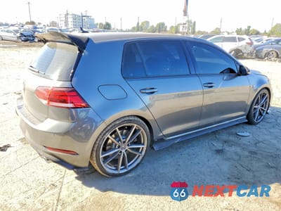 Trzecie zdjęcie samochodu z tyłu: 2018 VOLKSWAGEN GOLF R VIN:WVWVF7AU4JW183769 - miniatura