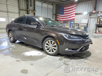 Czwarte zdjęcie samochodu z boku: 2015 CHRYSLER 200 C VIN:1C3CCCCG6FN524381 - miniatura