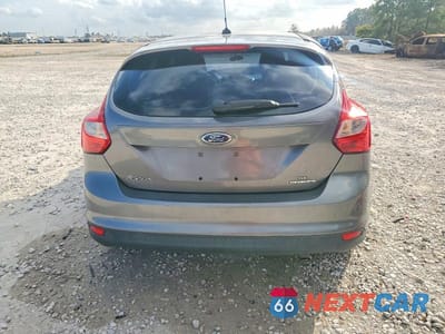 Zdjęcie 6 z 12 samochodu: 2014 FORD FOCUS SE VIN:1FADP3K28EL381105 - miniatura