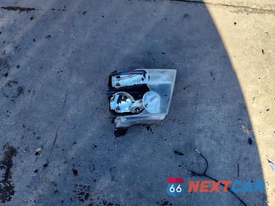 Zdjęcie 13 z 14 samochodu: 2008 CHEVROLET SUBURBAN K1500 LS VIN:3GNFK16328G208732 - miniatura