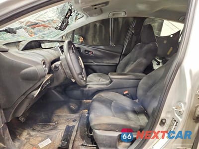 Zdjęcie 7 z 12 samochodu: 2018 TOYOTA PRIUS VIN:JTDKBRFU5J3596143 - miniatura