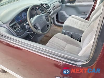 Zdjęcie 7 z 13 samochodu: 2000 TOYOTA SIENNA LE VIN:4T3ZF13C5YU267269 - miniatura