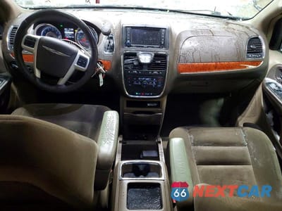 Zdjęcie 8 z 14 samochodu: 2014 CHRYSLER TOWN & COUNTRY TOURING VIN:2C4RC1BG5ER232699 - miniatura