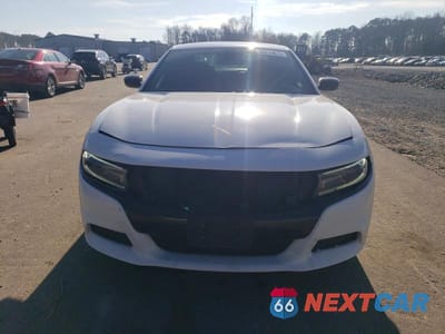 Piąte zdjęcie samochodu w środku: 2017 DODGE CHARGER SE VIN:2C3CDXBG5HH525586 - miniatura