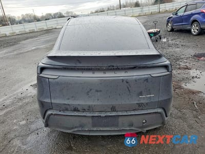 Zdjęcie 6 z 13 samochodu: 2026 TESLA MODEL Y VIN:7SAYGDEE2TF408163 - miniatura