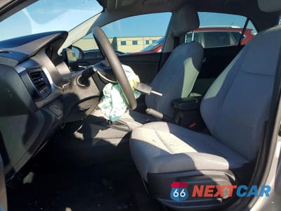 Zdjęcie 7 z 12 samochodu: 2023 KIA RIO 5-DOOR S VIN:3KPA25AD3PE546161 - miniatura