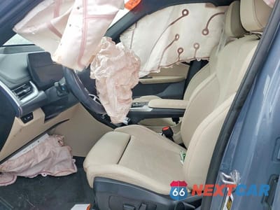 Zdjęcie 7 z 13 samochodu: 2023 BMW X1 XDRIVE28I VIN:WBX73EF07P5W03733 - miniatura