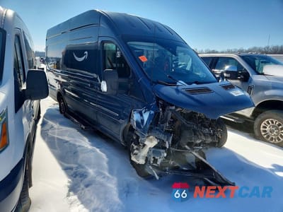 Czwarte zdjęcie samochodu z boku: 2021 FORD TRANSIT T-250 VIN:1FTBR3X80MKA76999 - miniatura