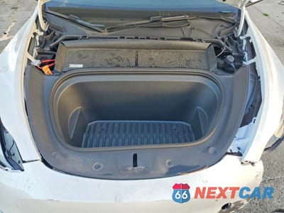 Zdjęcie 12 z 13 samochodu: 2024 TESLA MODEL Y VIN:7SAYGDED5RF120492 - miniatura