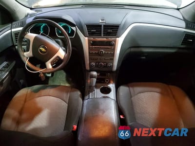 Zdjęcie 8 z 13 samochodu: 2011 CHEVROLET TRAVERSE LT VIN:1GNKRGED6BJ308068 - miniatura