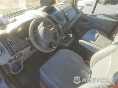 Zdjęcie 8 z 13 samochodu: 2019 FORD TRANSIT T-150 VIN:1FTYE2CMXKKB51305 - miniatura