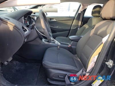 Zdjęcie 7 z 11 samochodu: 2017 CHEVROLET CRUZE LT VIN:1G1BE5SM3H7116795 - miniatura