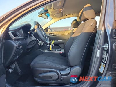 Zdjęcie 7 z 13 samochodu: 2019 KIA OPTIMA LX VIN:5XXGT4L37KG308867 - miniatura