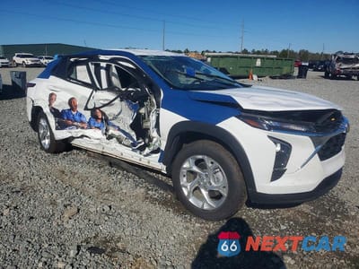 Czwarte zdjęcie samochodu z boku: 2025 CHEVROLET TRAX LS VIN:KL77LFEP1SC256337 - miniatura