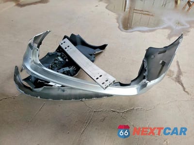 Zdjęcie 12 z 12 samochodu: 2016 LEXUS IS 200T VIN:JTHBA1D27G5032866 - miniatura