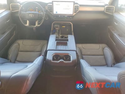 Zdjęcie 8 z 13 samochodu: 2023 TOYOTA TUNDRA LIMITED VIN:5TFJA5DB1PX115704 - miniatura