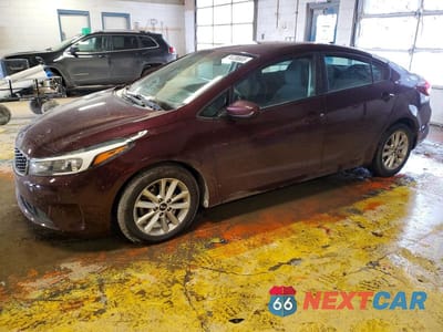 2017 KIA FORTE LX 3KPFL4A74HE132234 - główne zdjęcie licytacji z USA - miniatura