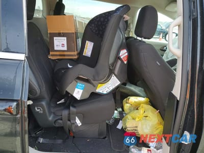 Zdjęcie 11 z 14 samochodu: 2023 CHRYSLER VOYAGER LX VIN:2C4RC1CG4PR596520 - miniatura