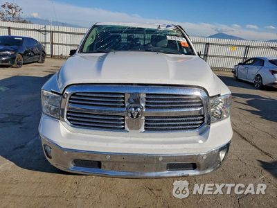 Piąte zdjęcie samochodu w środku: 2017 RAM 1500 SLT VIN:3C6RR7LT3HG714554 - miniatura