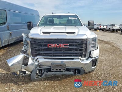 Piąte zdjęcie samochodu w środku: 2022 GMC SIERRA K2500 HEAVY DUTY VIN:1GT39LE72NF275755 - miniatura